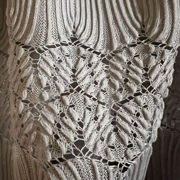 😊 3/$30 
New! lace off-or-on shoulder blouse Sz S dusty grey/blue - Picture 9 of 9